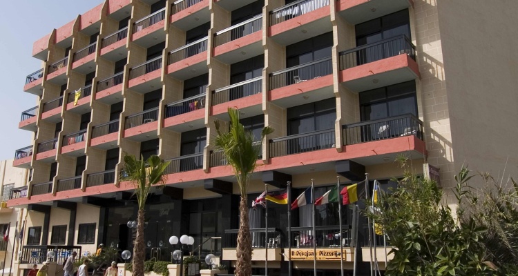 Canifor Hotel