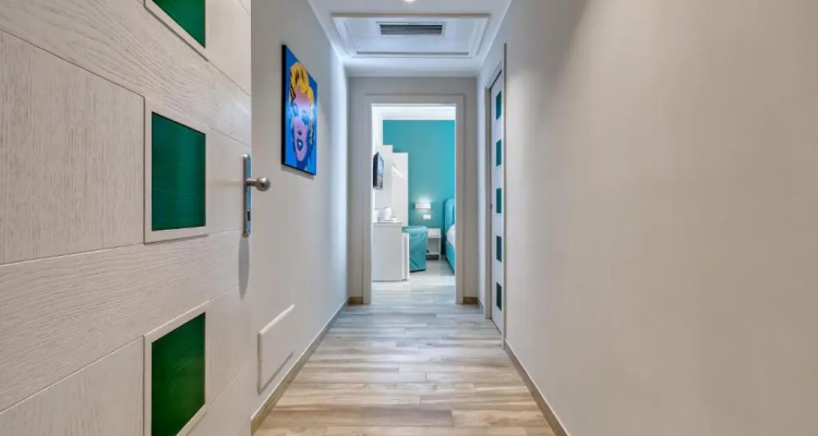 Tiffany Suites