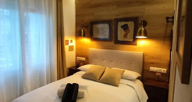 Studios Or Private Rooms