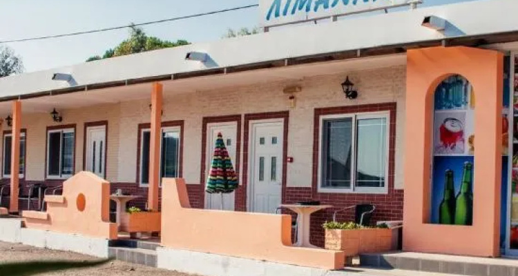 Limanaki Apartments