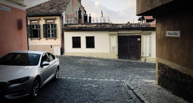 Old Town Studio Apartment