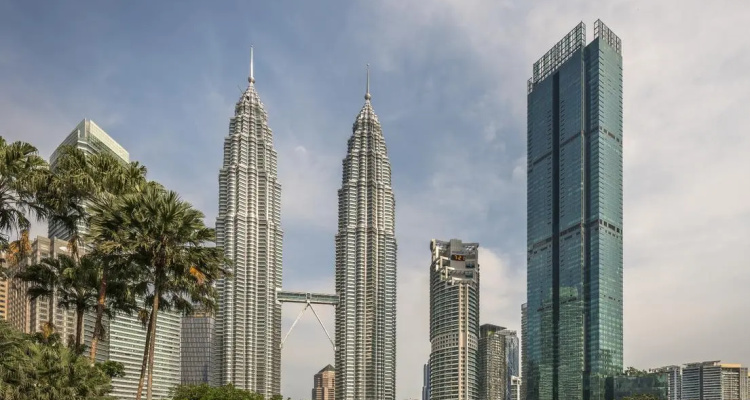 Four Seasons Hotel Kuala Lumpur — Four Seasons hotel