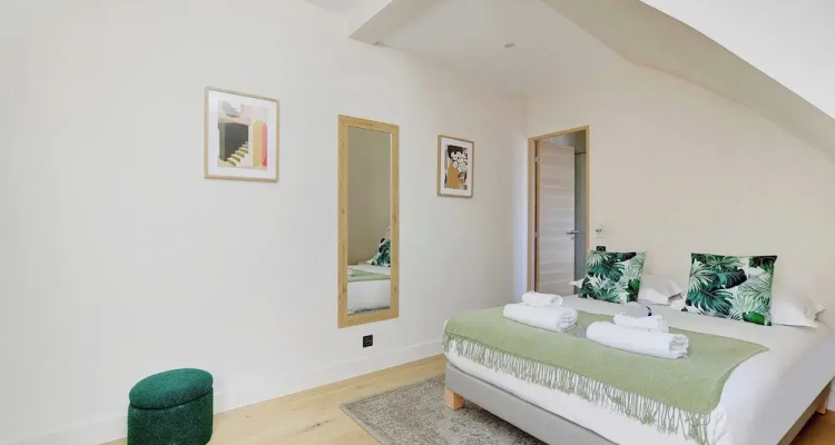 Apt A/c 1br/2p Saint-lazare/les Champs Elysee