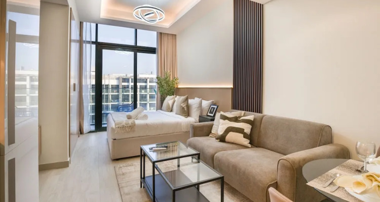 Easygo Stu In Lavish Com Azizi Riv9,08