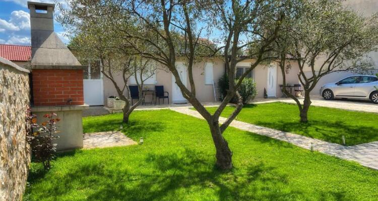 Studio Apartments Tara