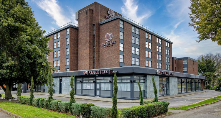 DoubleTree by Hilton London - Ealing Hotel — Hilton hotel