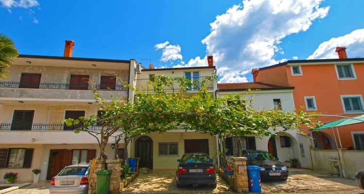 Apartments Romano 1099