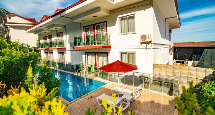 Sunshine Holiday Resort