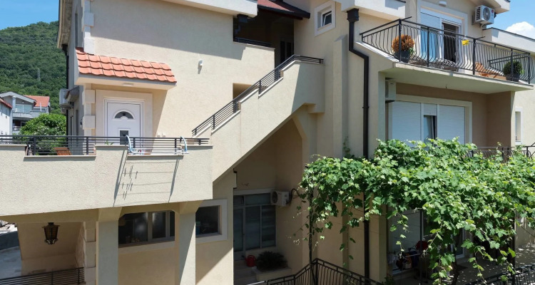 42° North Apartments