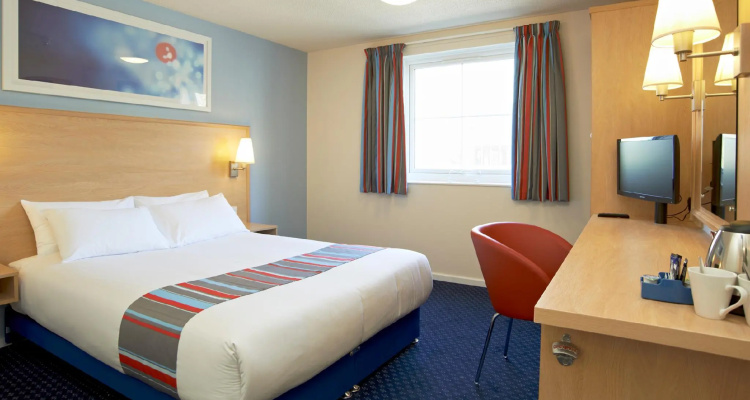 Travelodge Wakefield Woolley Edge M1 Northbound — Travelodge hotel