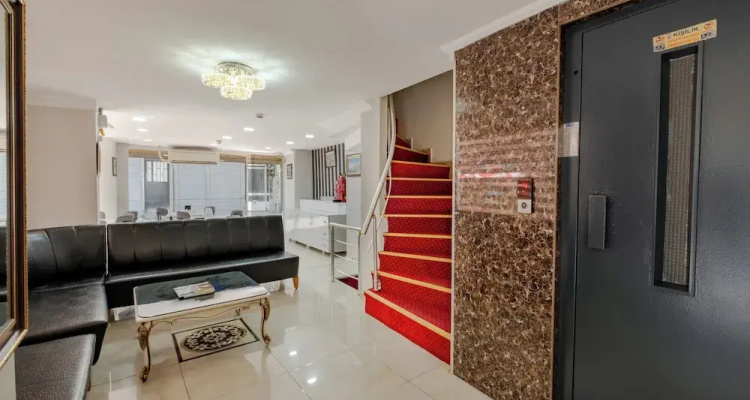 Jammy Hotel