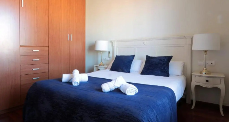 Classbedroom Fira Business Apartment