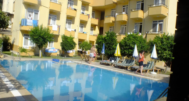 Caner Hotel
