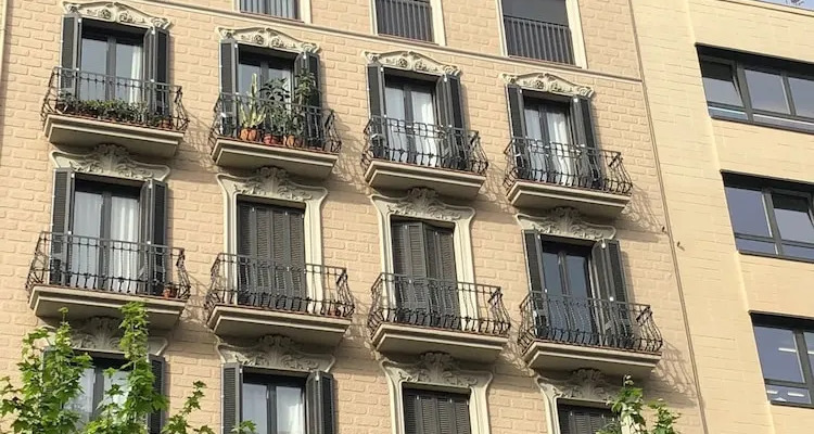 Akira Flats Urgell Apartment