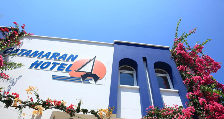 Catamaran Hotel