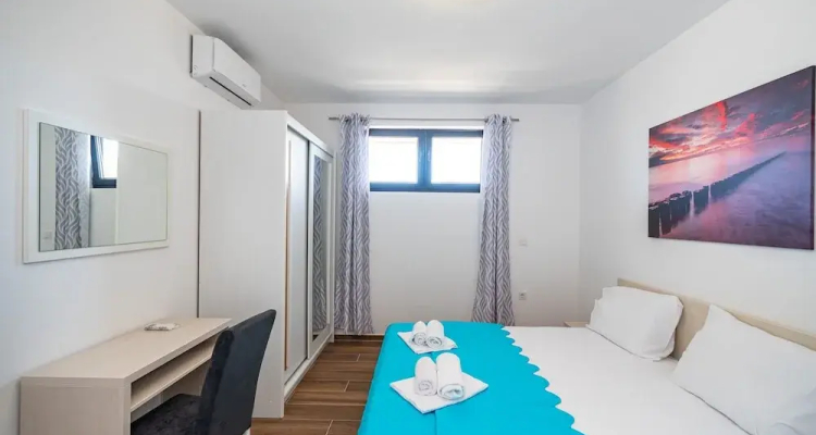 Deluxe Villa Laura For 8