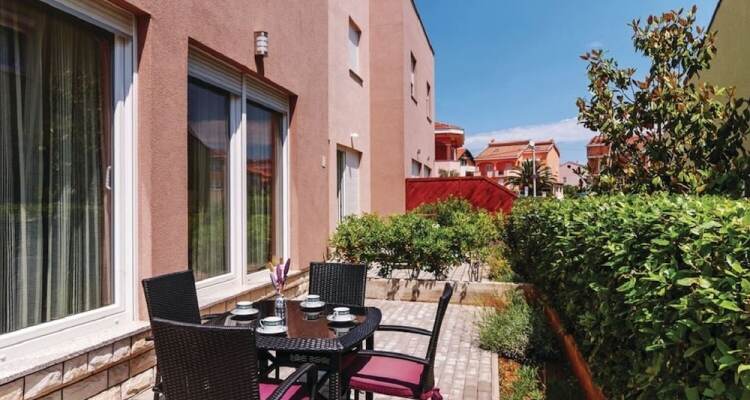 Silvi With Large Terrace H