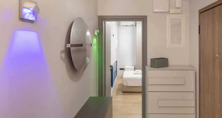 Well-designed Apartment by The Acropolis