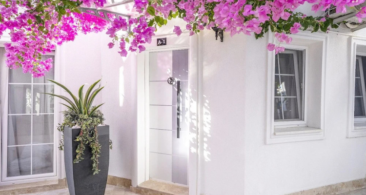Noa Suite Hotel