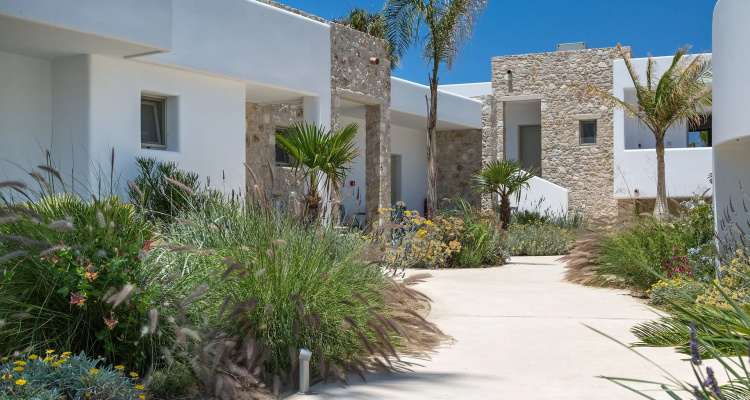 White Pearls Luxury Suites - Adults Only