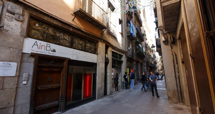 Ainb Picasso-corders Apartments