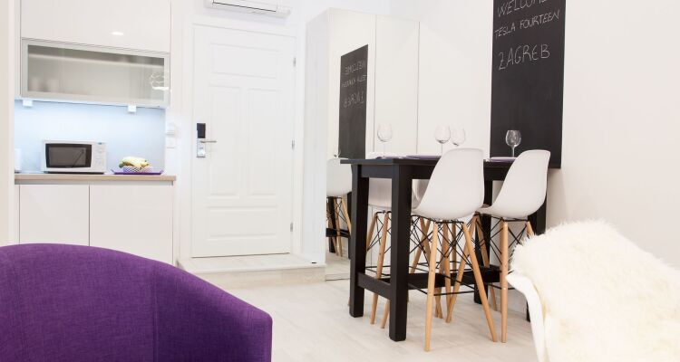 Tesla Boutique Apartments & Rooms