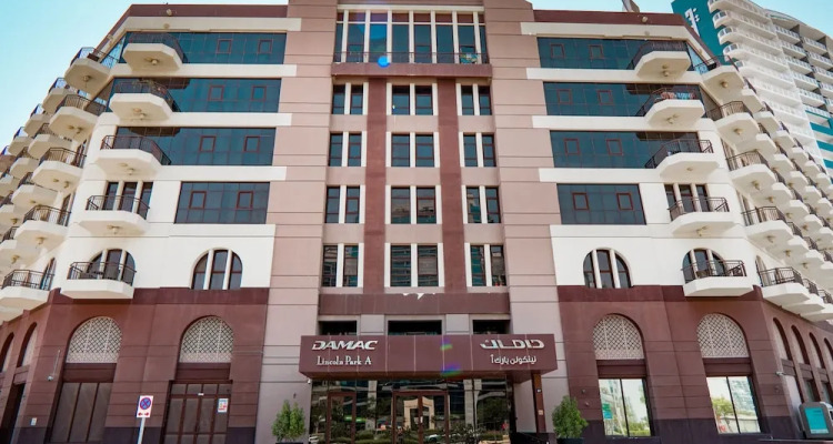 Easygo Spaciou Stu With Pool Viewlp17