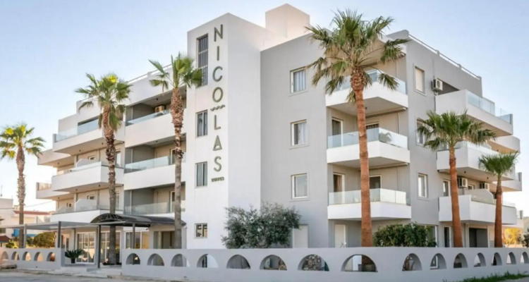 Nicolas Grand Suites - Adults Only