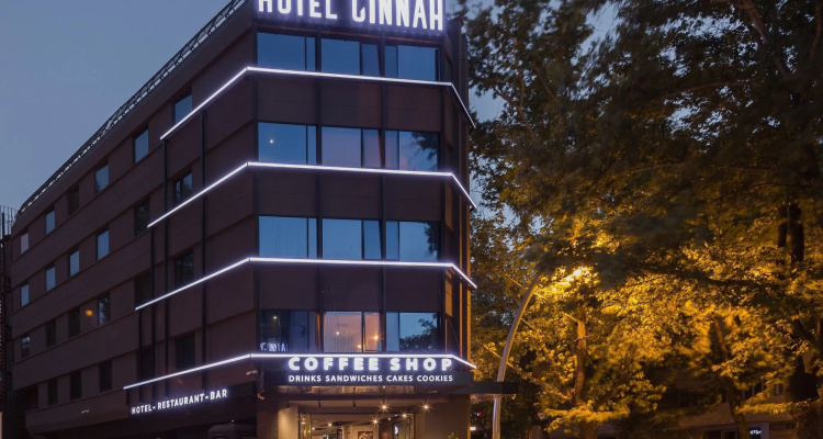 Hotel Cinnah