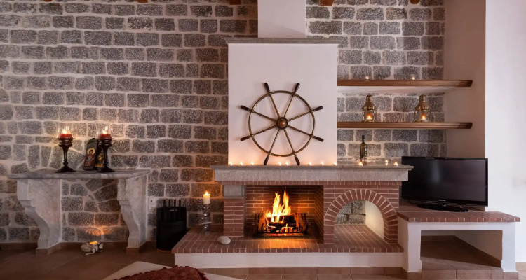 Douskos Exclusive Property