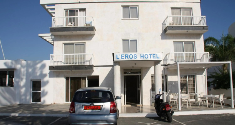 L Eros Hotel