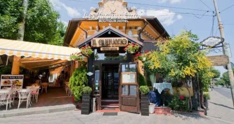 Hotel Boutique Les Jardins Carol