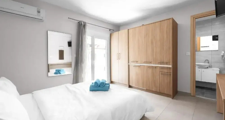 Blue Flag Studios Nilie Hospitality