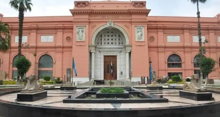 Pyramita Hotel