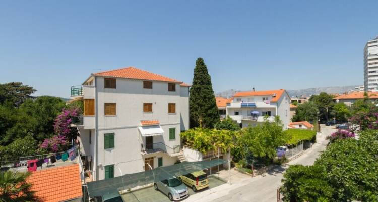 Neven Comfortable & Great Location A1