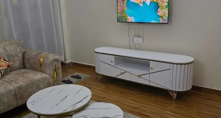 Lux Suites Astrol Apartments Garden City