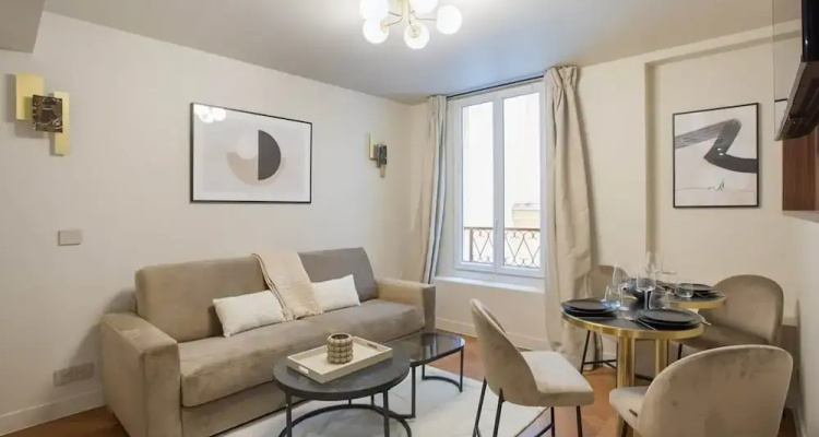 New Apartment Center Of Paris