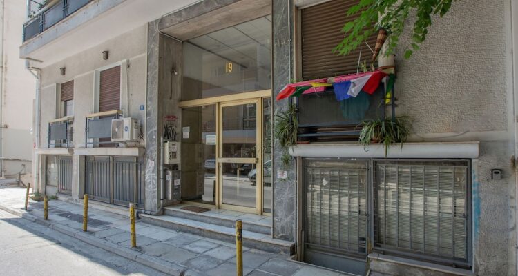 The Modern Studio by Ghh