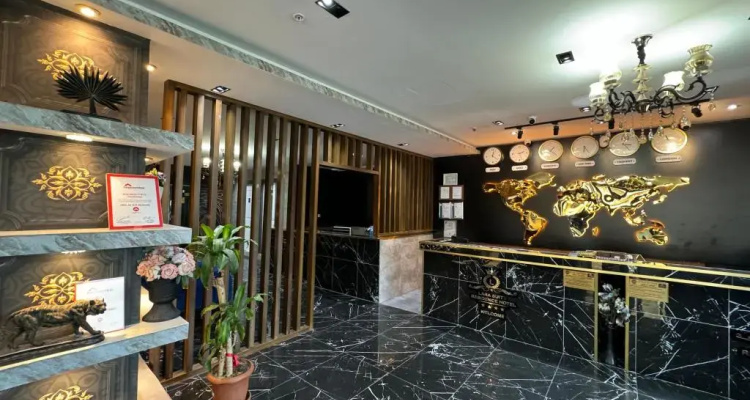 Grand Lara Hotel & Apartments