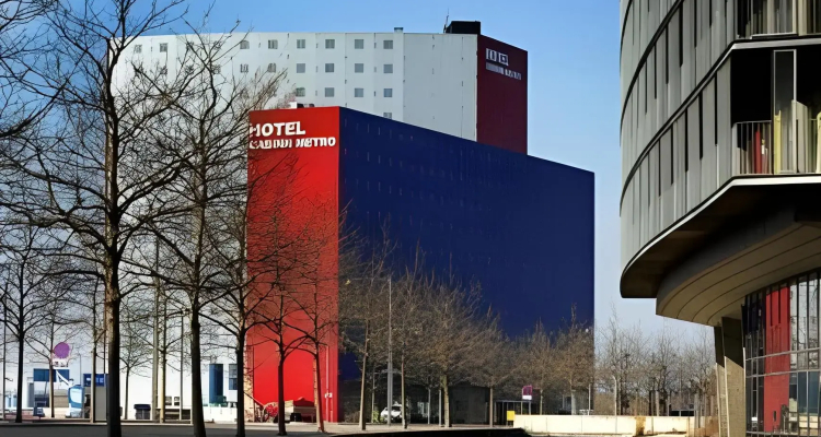 CABINN Metro Hotel