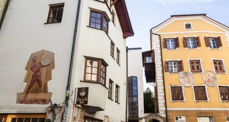 Montagu Hostel