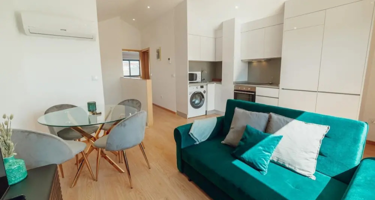 Modern Stylish Apartment III