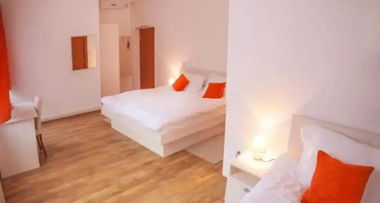 Rooms Lidija 17