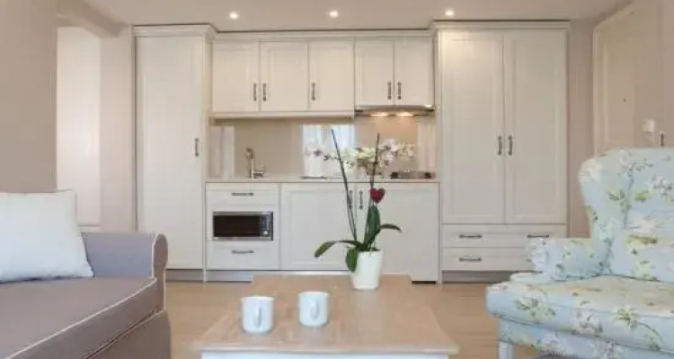 Royal Nidri Hotel & Apartments