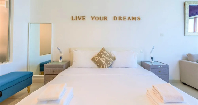 Luxurious Studio With Breath Taking Palm Views