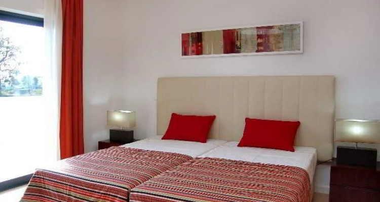 Novochoro Apartments & Villas