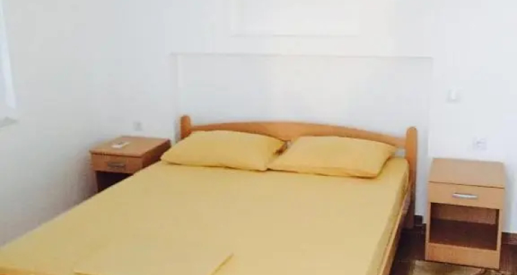 Ceka Apartments