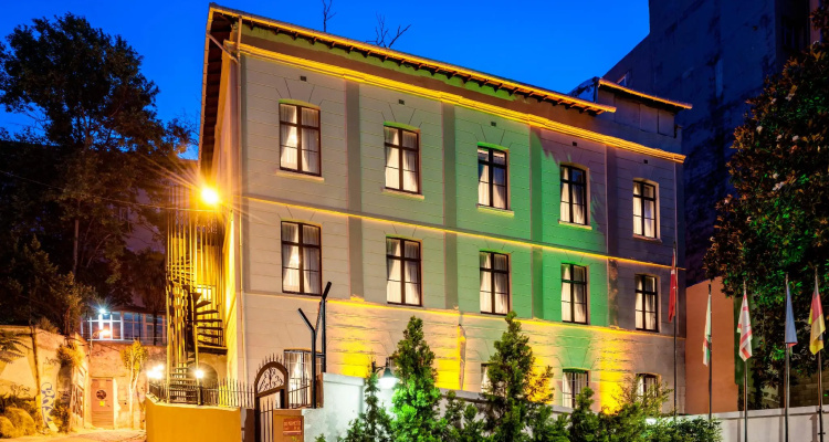 Element Garden Hotel