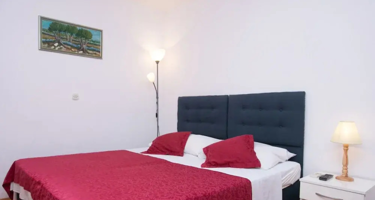 One Bedroom Apartment Nincevica Street