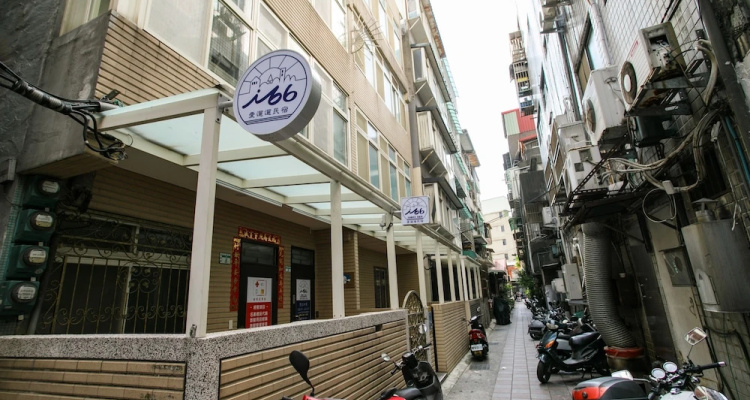Tamsui i66 B&B
